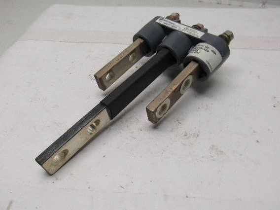 Cutler Hammer 1482D11G04 Circuit Breaker Adapter Rear Adapter Bus Assembly