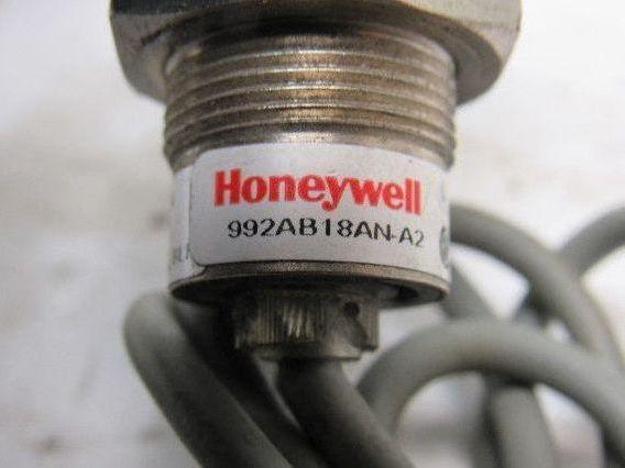 Honeywell 992AB18AN-A2 Proximity Sensor 9-30VDC