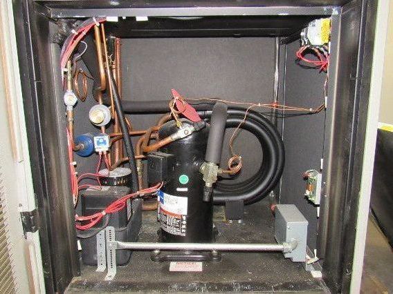 Libert BU071WGAGS060272 Liebert Upflow liquid Cooled AC 460v 3Ph