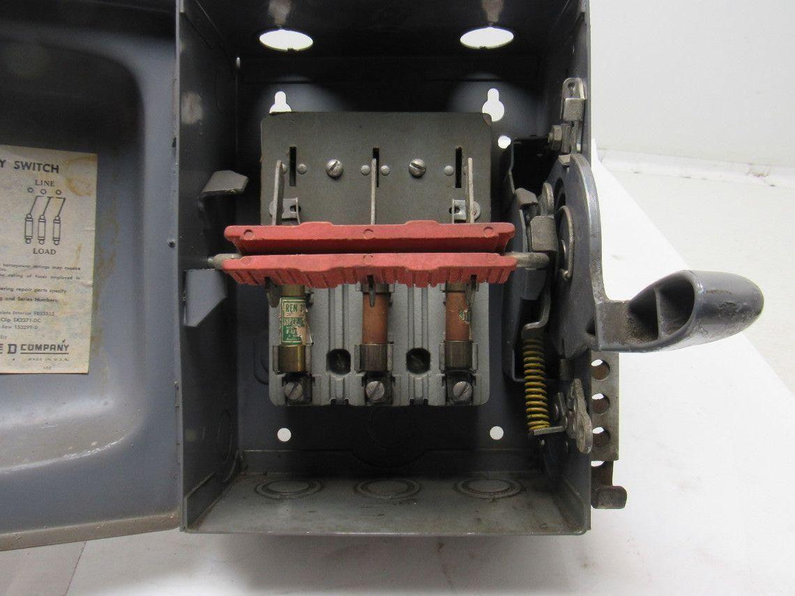 Square D A85351 3 Pole Fusible Safety Switch 30A 240V Max.