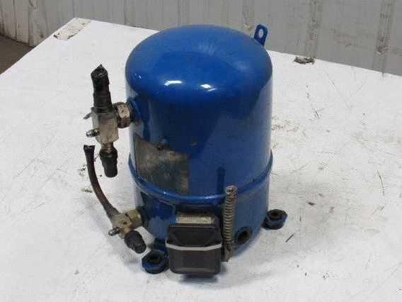 Man
Maneurop MTE36JG4D 460V 50/60Hz Refrigerated Reciprocating Compressor