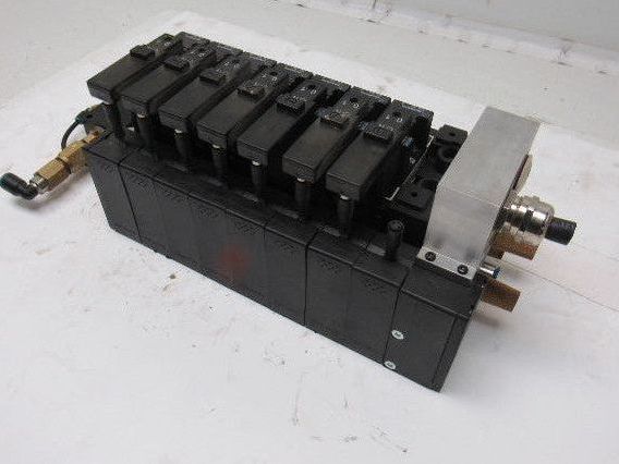Rexroth 335 505 0920 Pneumatic Valve Manifold Assembly 576 360 020 0