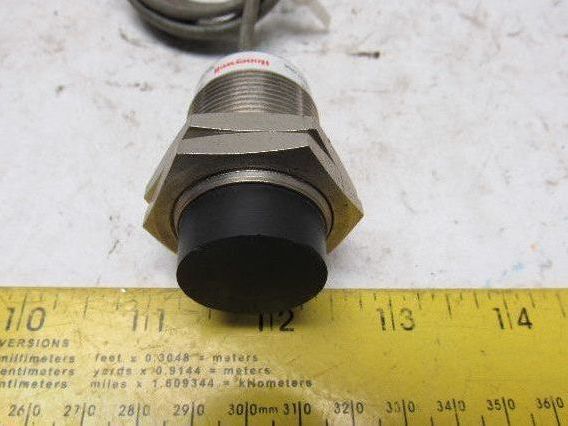 Honeywell 992AB30ANA5 Inductive Proximity Sensor