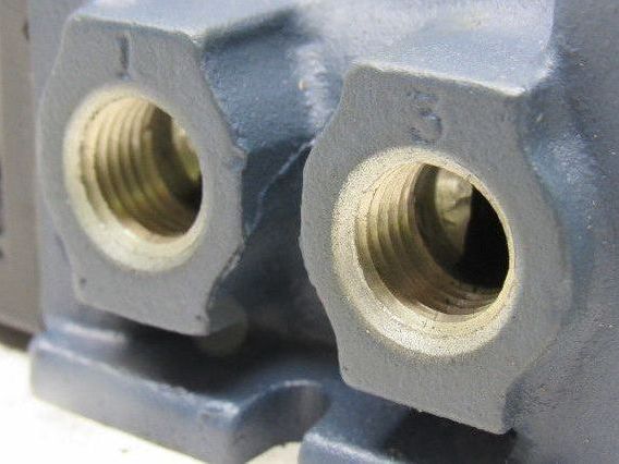 Automatic Valve 308B223D7A Manual Push/Pull 2-way Pneumatic Valve 1/4"Npt