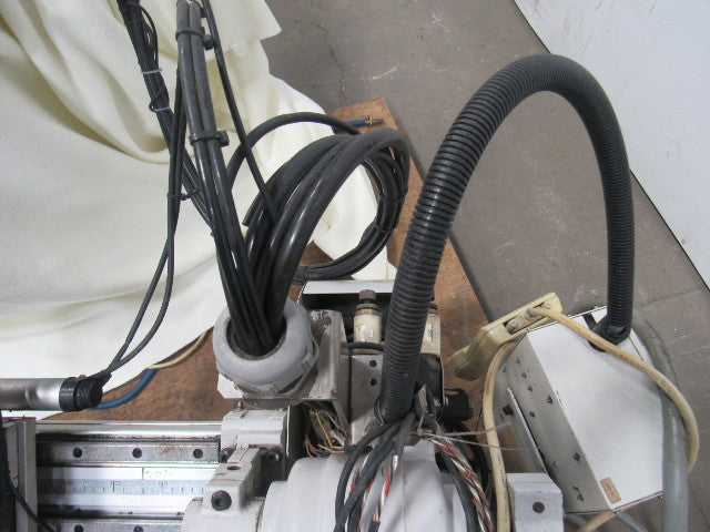 Star Automation XQ-600F Pick & Place/Sprue Picker Robot 200V 1Ph 600mm x 450mm