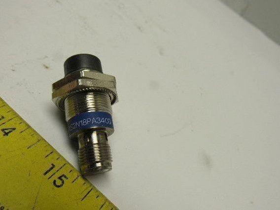 Telemecanique XS2 N18PA340D Inductive Proximity Switch 12-24VDC