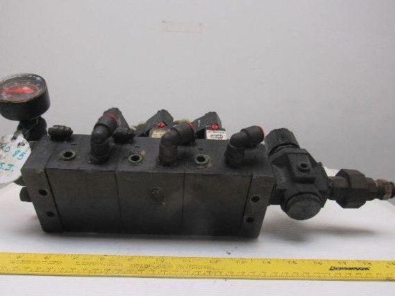 IR ARO A239SS-120-A Pneumatic Solenoid Air Control 3-Valve Manifold Block 120V