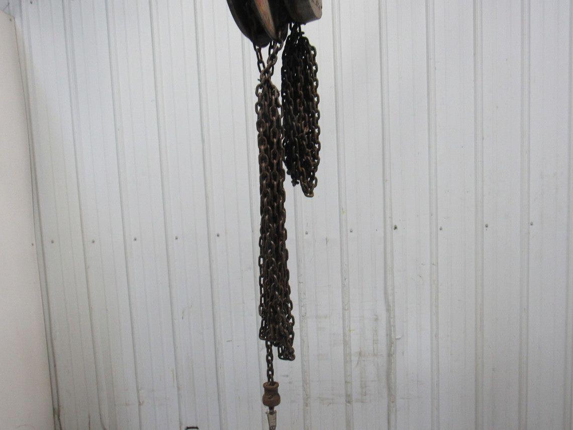 CM 1 Ton Manual Chain Fall Hoist 2000 Lbs. 28' Travel 17' Pendant Chain