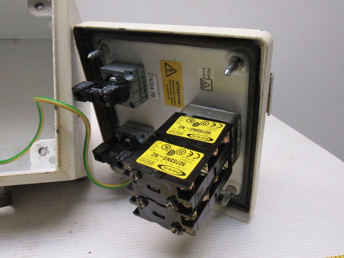 Rees 50703NO-NC Mushroom Head E-Stop W/6"x6"x4" Enclosure & 2 Push Buttons