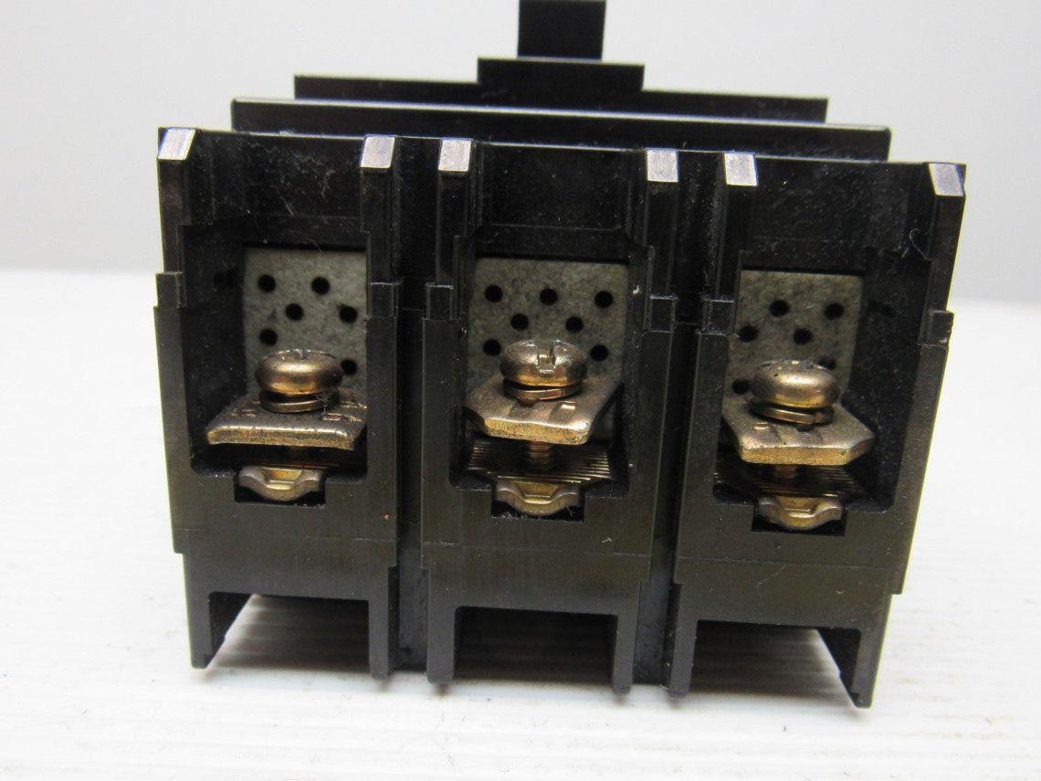 Fuji Electric BB3ASB-030 Auto Breaker 3Pole 30A 550VAC