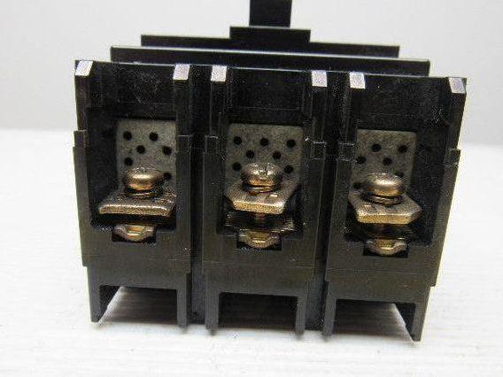 Fuji Electric BB3ASB-030 Auto Breaker 3Pole 30A 550VAC