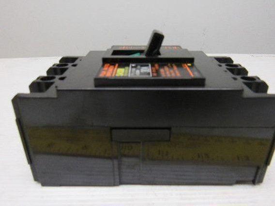 Fuji Electric BB3ASB-030 Auto Breaker 3Pole 30A 550VAC