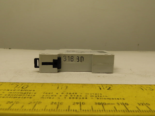 Eaton Cutler Hammer WMZS1D08 8A 1 Pole Circuit Breaker DIN Rail Mount Lot of 3