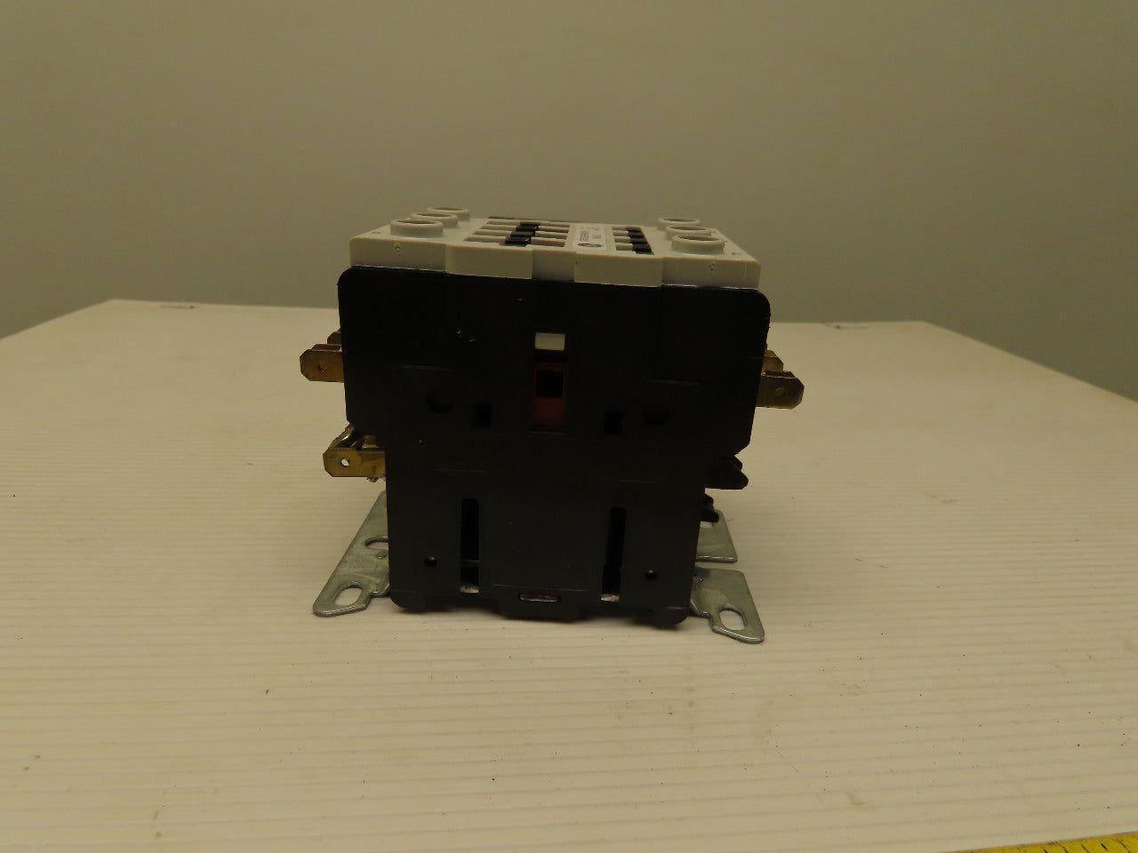 General Electric CR453AB3HBBA1R Contactor Definite Purpose 25A 3 Pole Long Cover