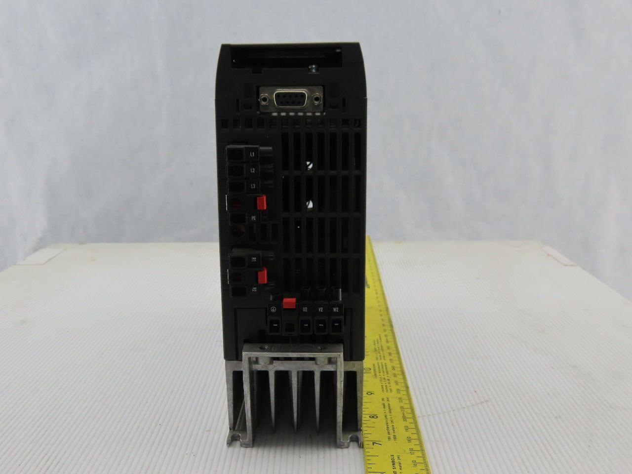 Siemens 6SL3210-1KE11-8UP1 Sinamics G120C DP 0.75HP 400-480VAC 2.3A