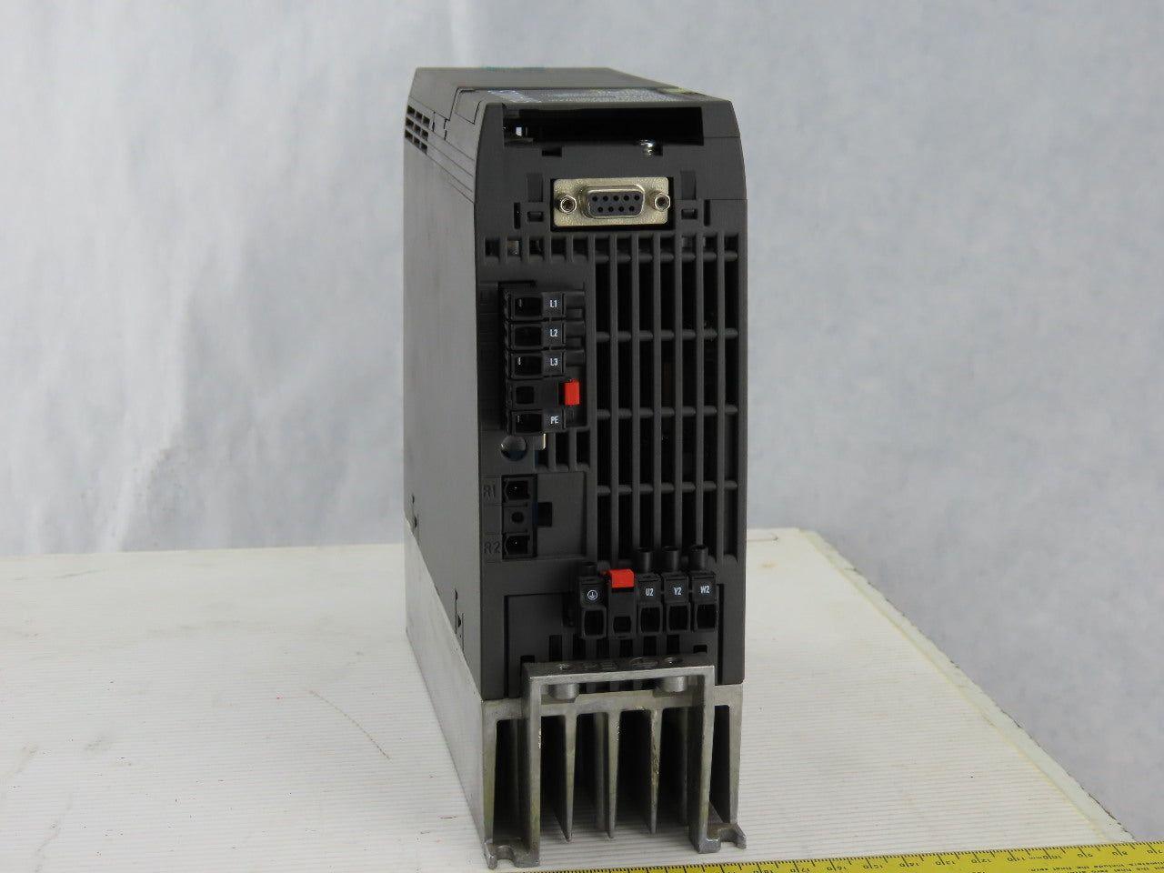 Siemens 6SL3210-1KE11-8UP1 Sinamics G120C DP 0.75HP 400-480VAC 2.3A