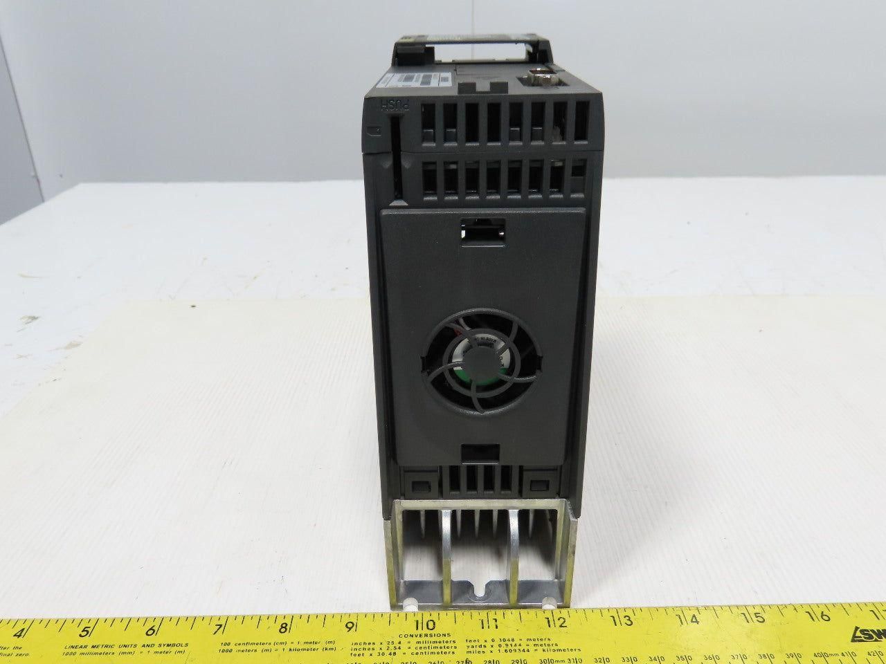 Siemens 6SL3210-1KE15-8UP1 Sinamics G120C DP 380-480V 7.4A