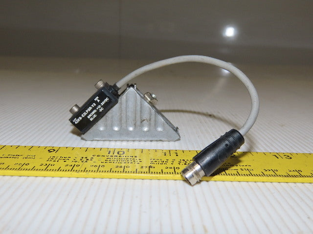 Allen Bradley 42KB-E2LPSR-Y3 Ser A Micro Rectangular Photoelectric Sensor