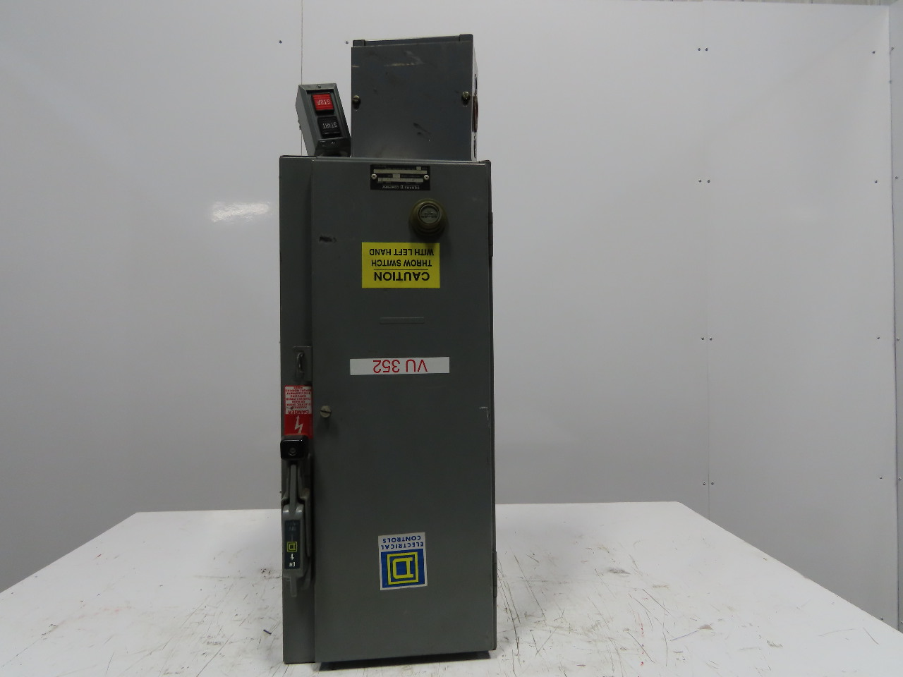 Square D 8538 SCG14 Single Throw Fusible Disconnect Safety SwitchW/Motor Starter