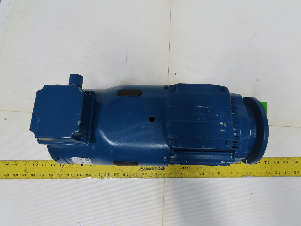 Sew DRE90M4/FG/V/DH 1.5Hp 300-1800RPM 10-60Hz 230/460V Inverter Duty Motor