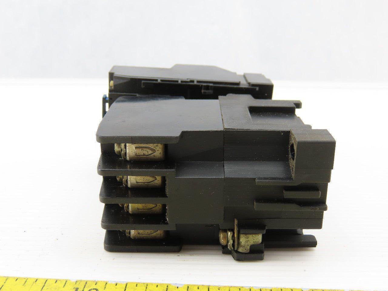 Mitsubishi Electric S-A11RM Magnetic Contactor W/2.8-4.4A Over Load Relay