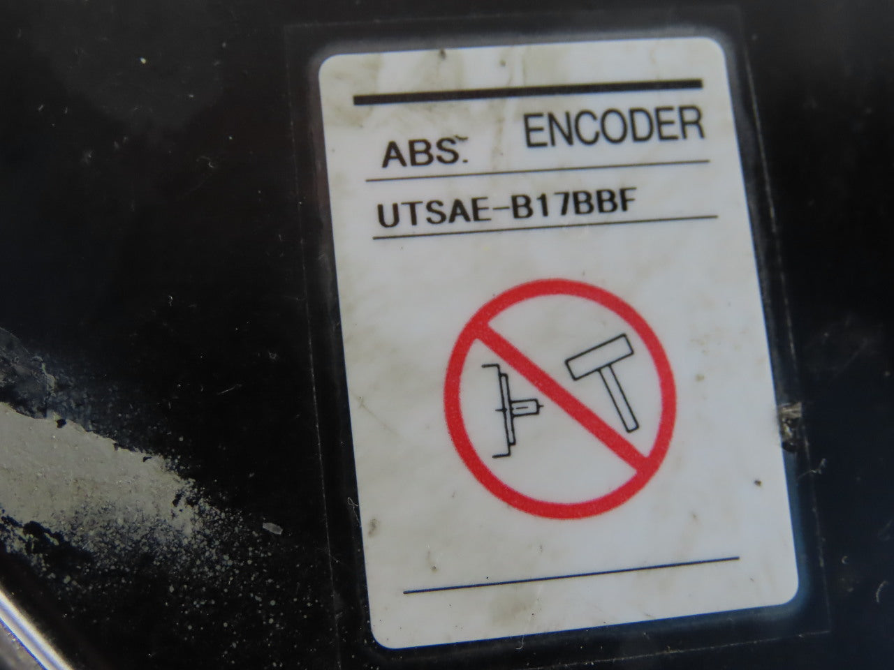 Yaskawa Electric SGMDH-12A2A-YR13 AC Servo Motor Removed From a Motoman YR-UP50