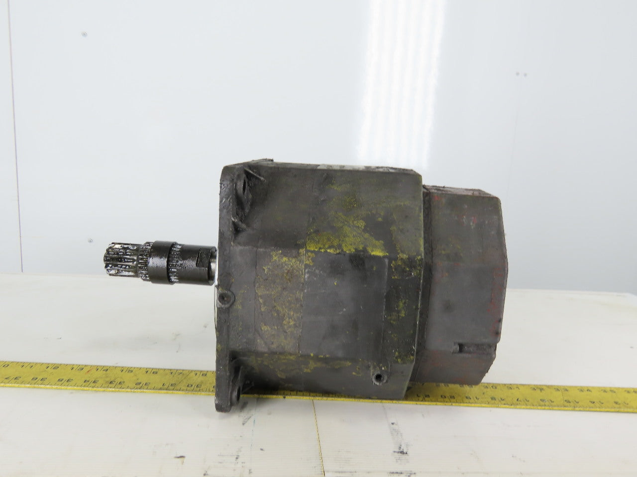 Fanuc A06B-0356-B755 20F/2000 2000RPM 140V AC Servo Motor