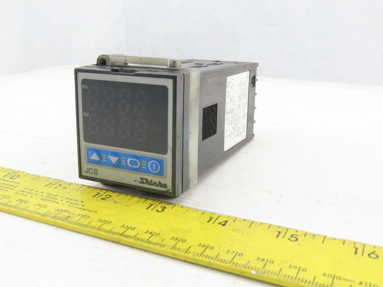 Shinko JCS-33A-A/M Multi Range Temperature Controller 100-240V