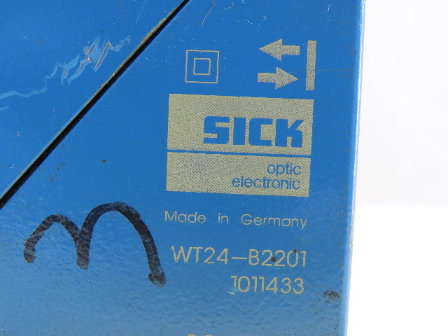 Sick WT24-B2201 Light Sensor 10-30V
