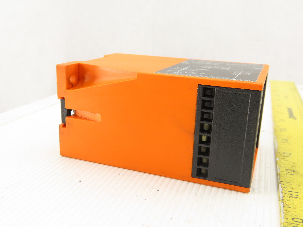 IFM ELECTRONIC DA0001 D 45127 Speed Monitor