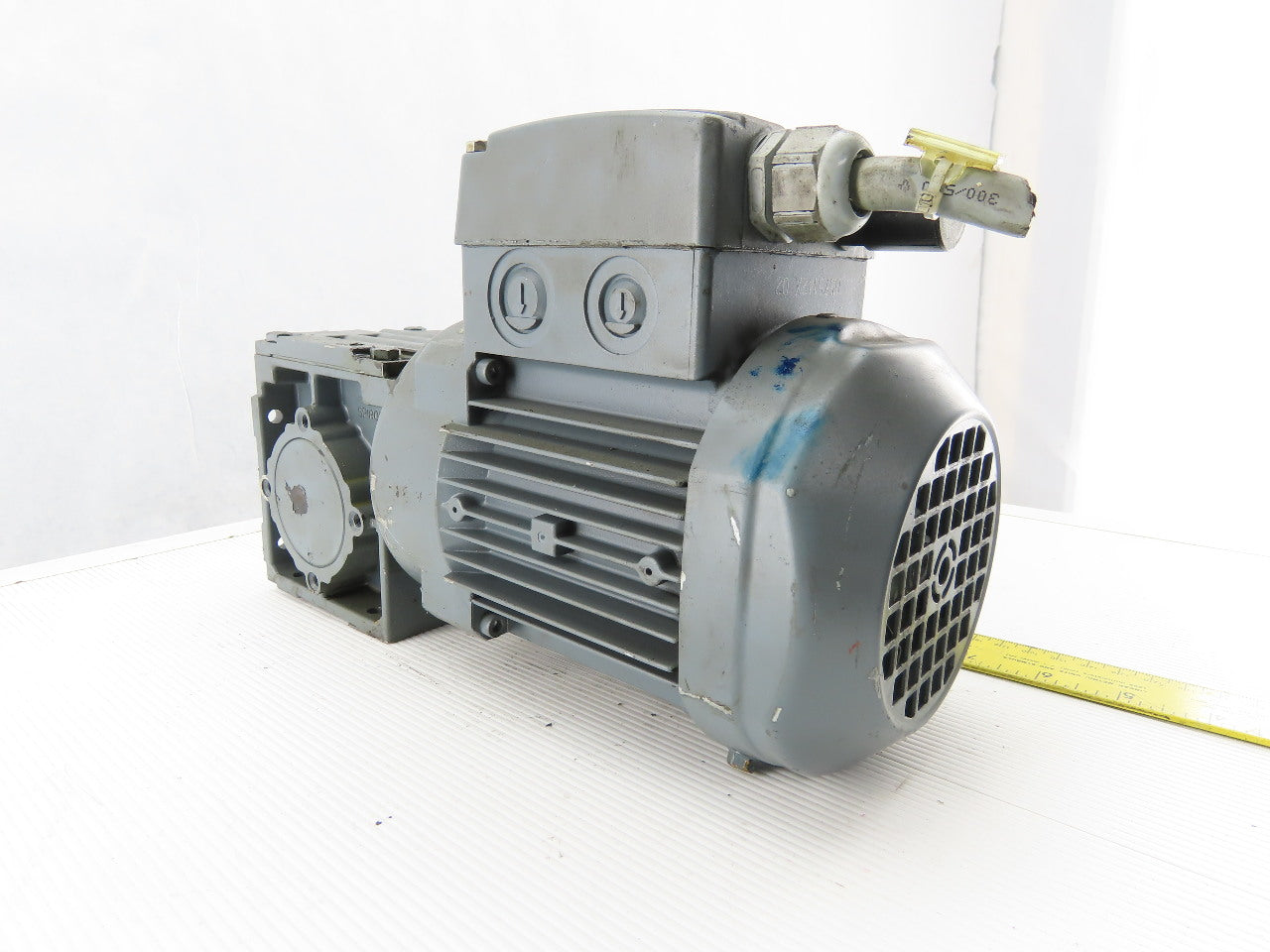 SEW-EURODRIVE W20DR63M4/TF/IS Gear Motor 277/480V 3Ph 1620/42rpm RH Output