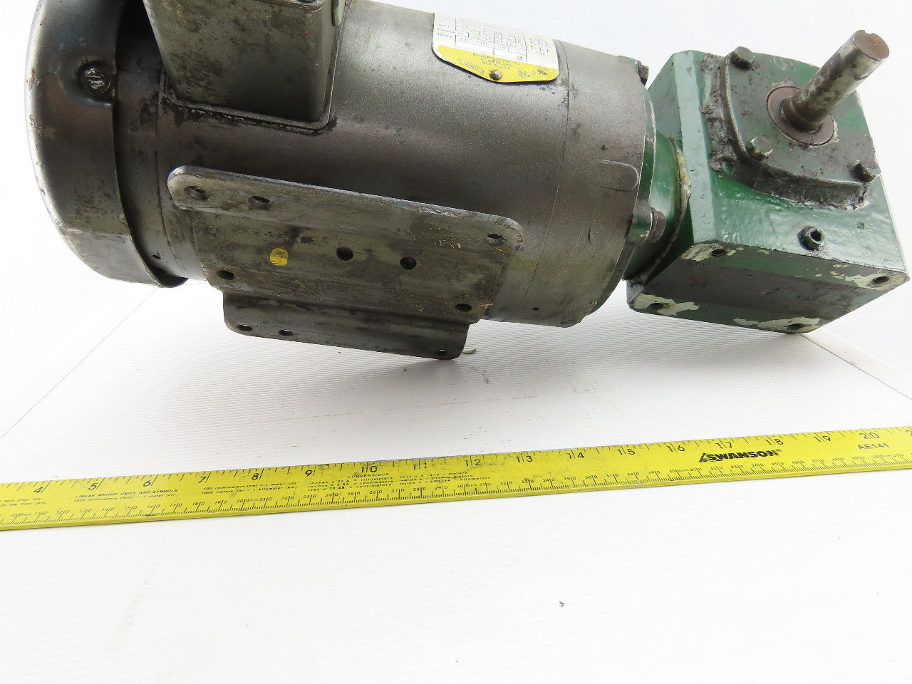 Baldor CM3554T 1/2Hp Gear Motor 208-230/460V 3Ph 10:1 Ratio 7/8" Shaft 174RPM