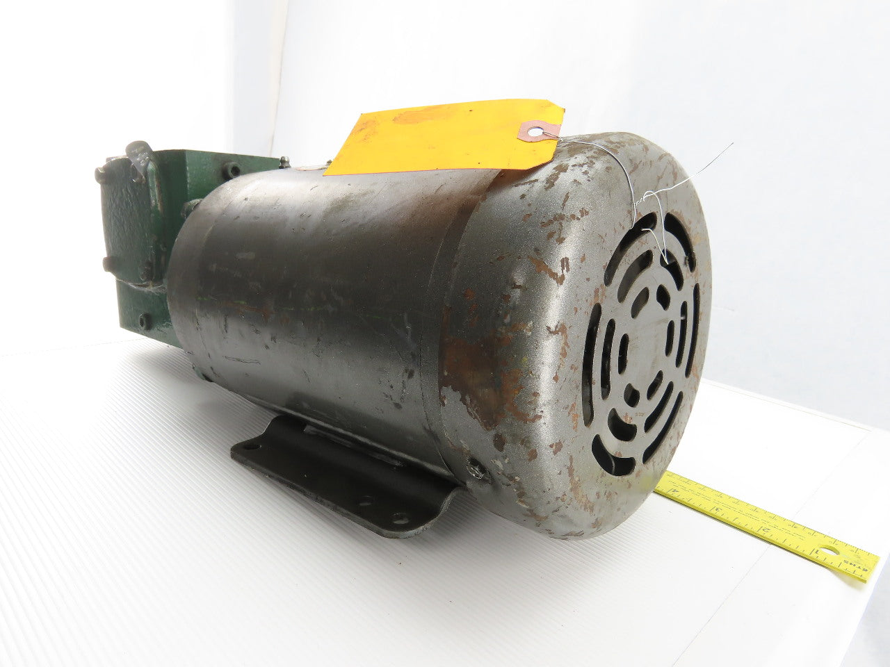 Baldor CM3554T 1/2Hp Gear Motor 208-230/460V 3Ph 10:1 Ratio 7/8" Shaft 174RPM