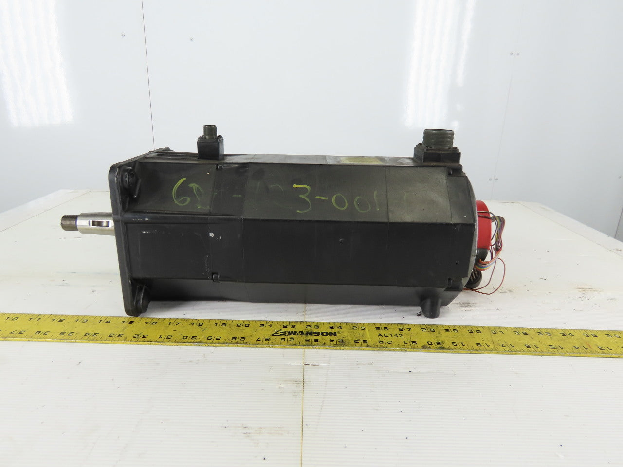Fanuc A06B-0502-B755 Model 20S 2000 RPM 146V AC Servo Motor