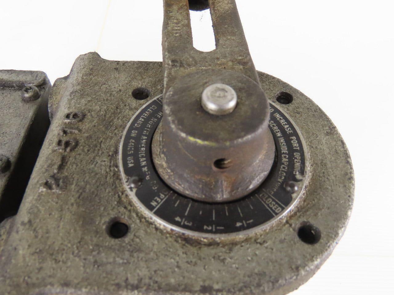 Barber-Coleman EA57 Actuator 0.65A 120V 60Hz 40W W/2-3706 1" NPT Valve