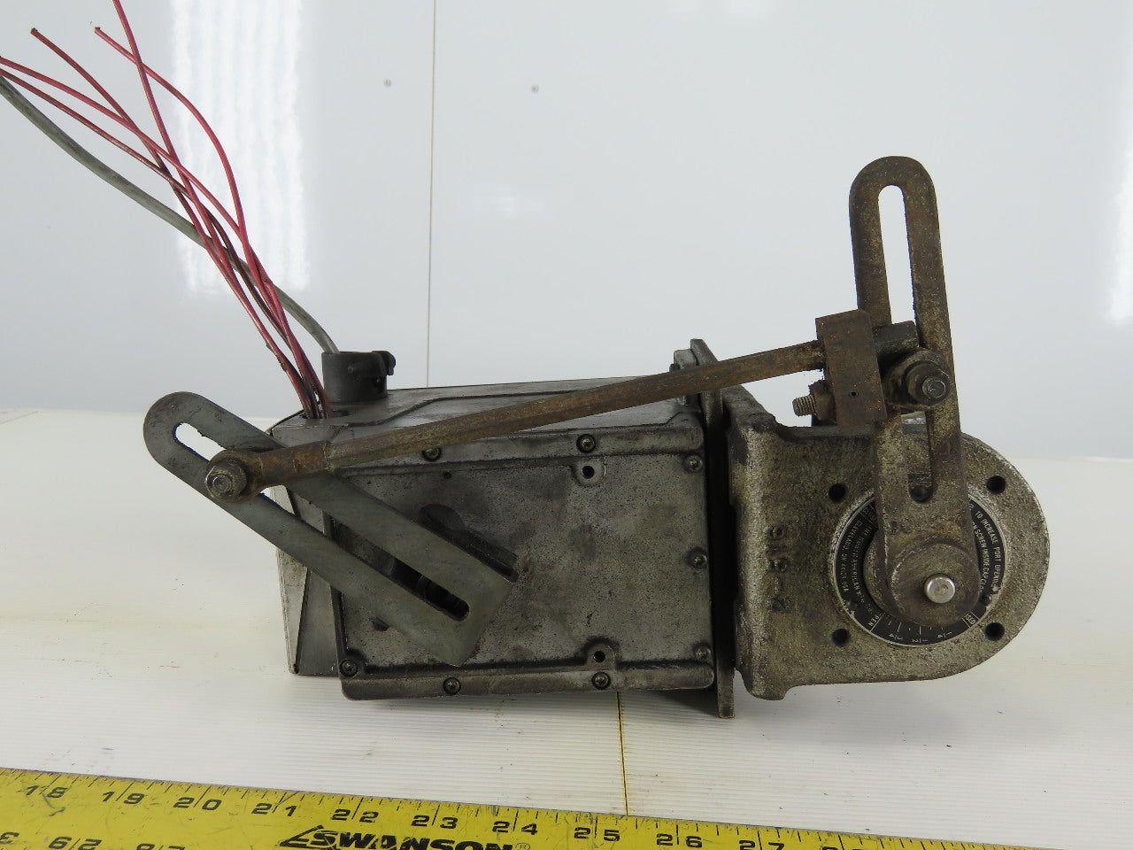 Barber-Coleman EA57 Actuator 0.65A 120V 60Hz 40W W/2-3706 1" NPT Valve