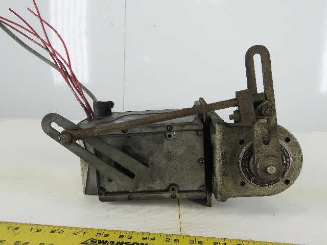 Barber-Coleman EA57 Actuator 0.65A 120V 60Hz 40W W/2-3706 1" NPT Valve