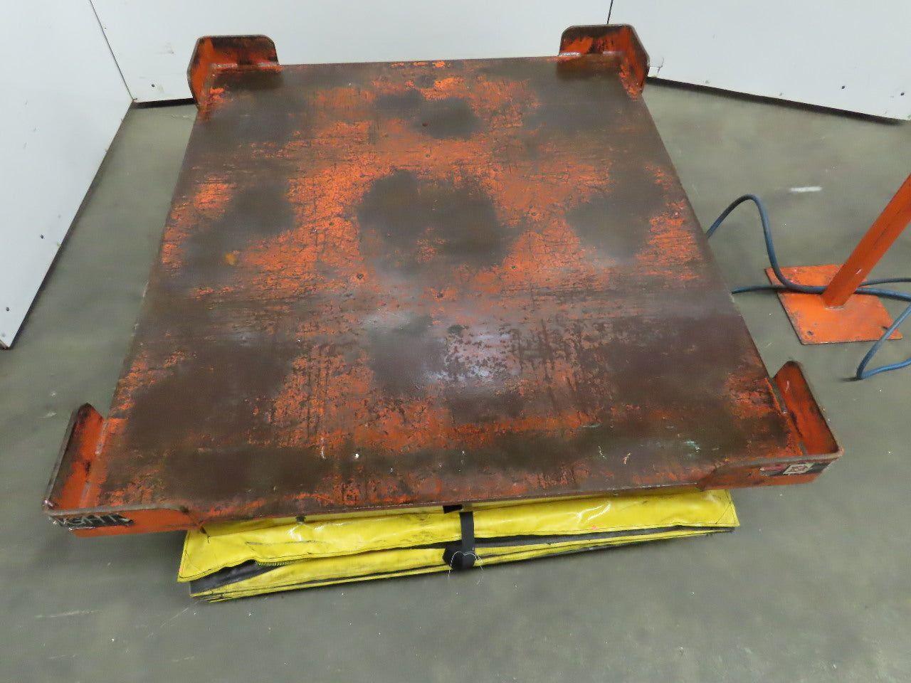 Knight 4000Lb Capacity Pneumatic Scissor Lift 56"x50" Turn Table 13-36" Height