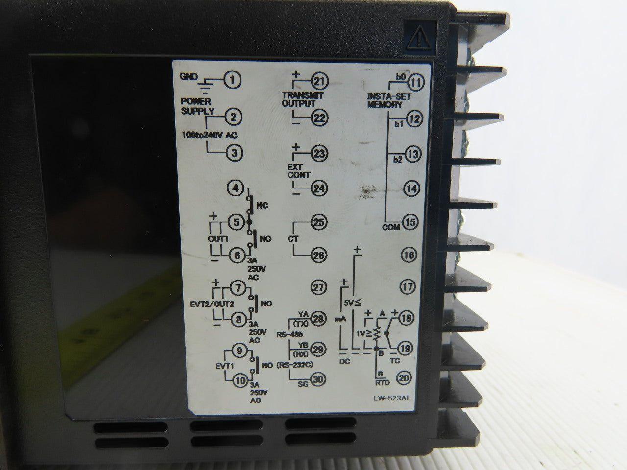 Shinko ACD-13A-R/M Multi-Range Controller 3A 25V AC AMB. Temp. 0 TO 50° C
