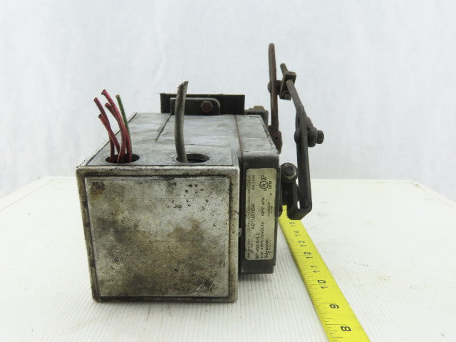Barber-Coleman EA57 Actuator 0.65A 120V 60Hz 40W W/2-3706 3/8" NPT Valve