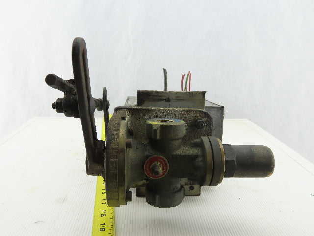 Barber-Coleman EA57 Actuator 0.65A 120V 60Hz 40W W/2-3706 3/8" NPT Valve