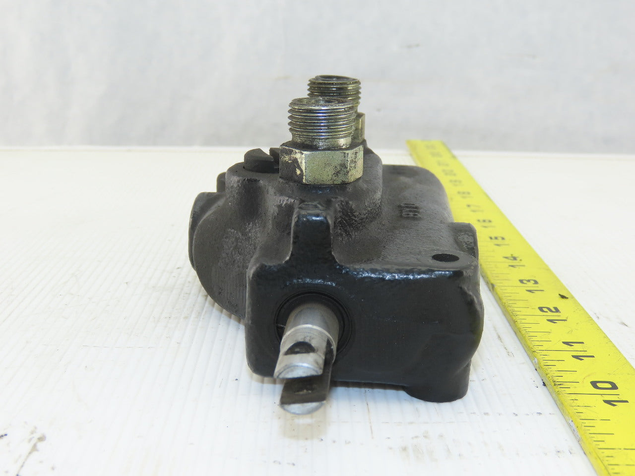 C95121 AR Single Spool Hydraulic Control Manual Valve