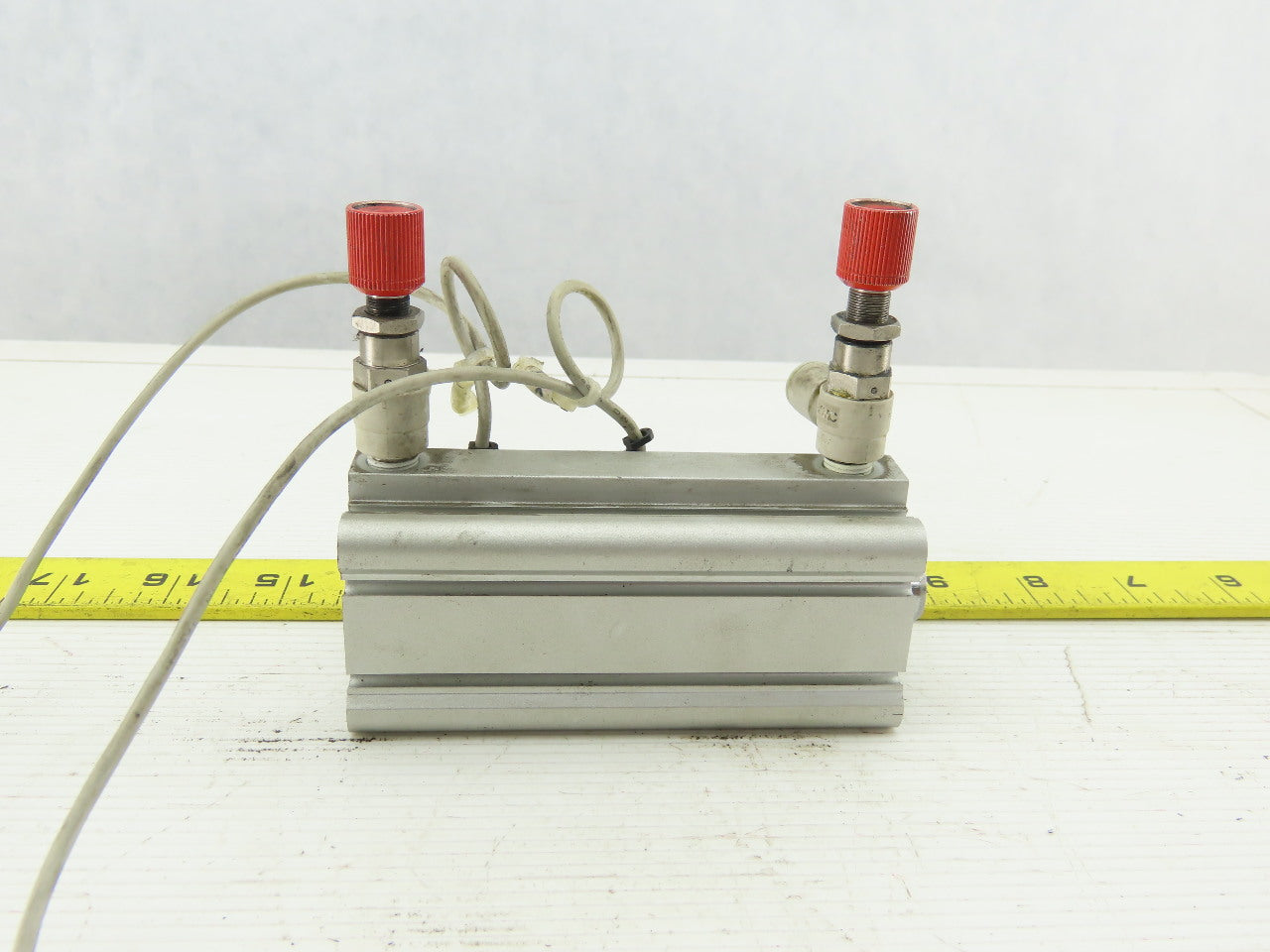 SMC CDQ2A32-75DCZ-A93VL Pneumatic Air Cylinder 32mm Bore 75mm Stroke