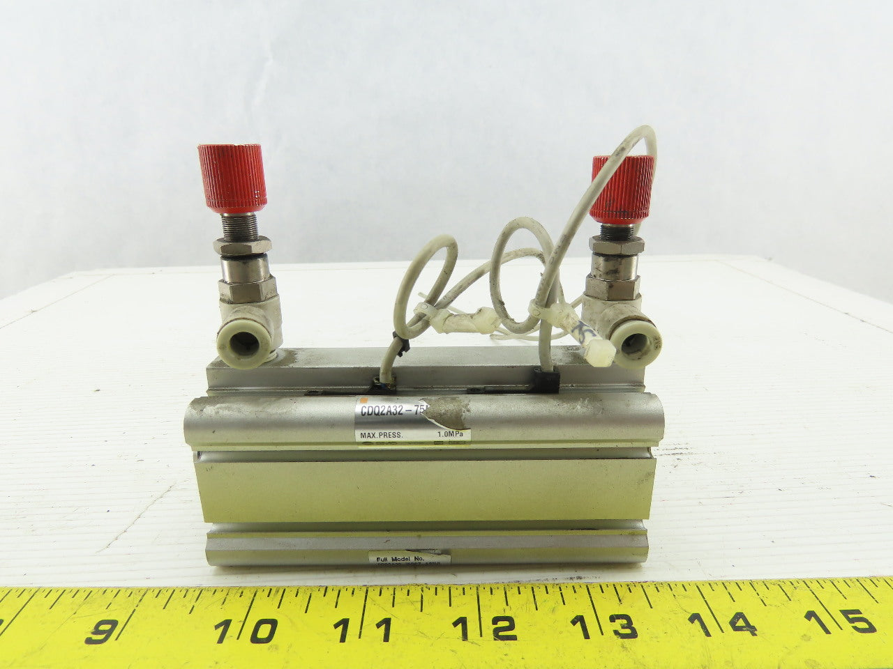 SMC CDQ2A32-75DCZ-A93VL Pneumatic Air Cylinder 32mm Bore 75mm Stroke