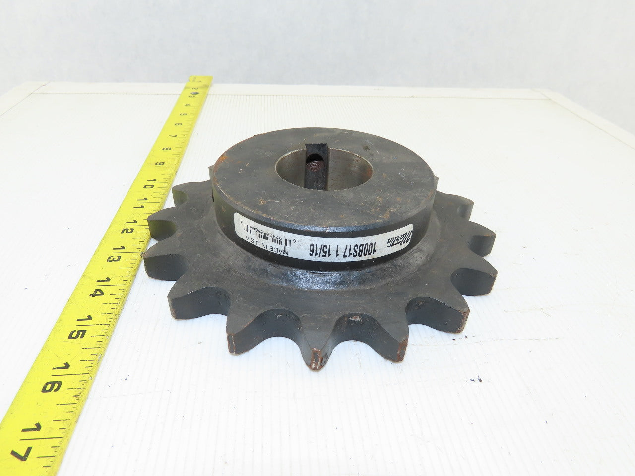 Martin 100BS17 17 Tooth Single Roller Chain Sprocket 1-15/16" Keyed Bore