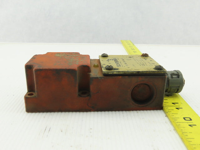 Schmersal IFL30-384-11zPG Proximity Sensor Switch 10-60VDC 400ma