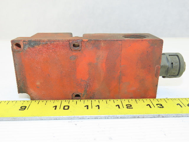 Schmersal IFL30-384-11zPG Proximity Sensor Switch 10-60VDC 400ma