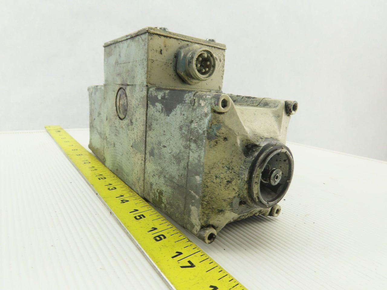 Rexroth 4WE10C21/0FAW11ONDLK25V-A Hydraulic Directional Control Solenoid Valve