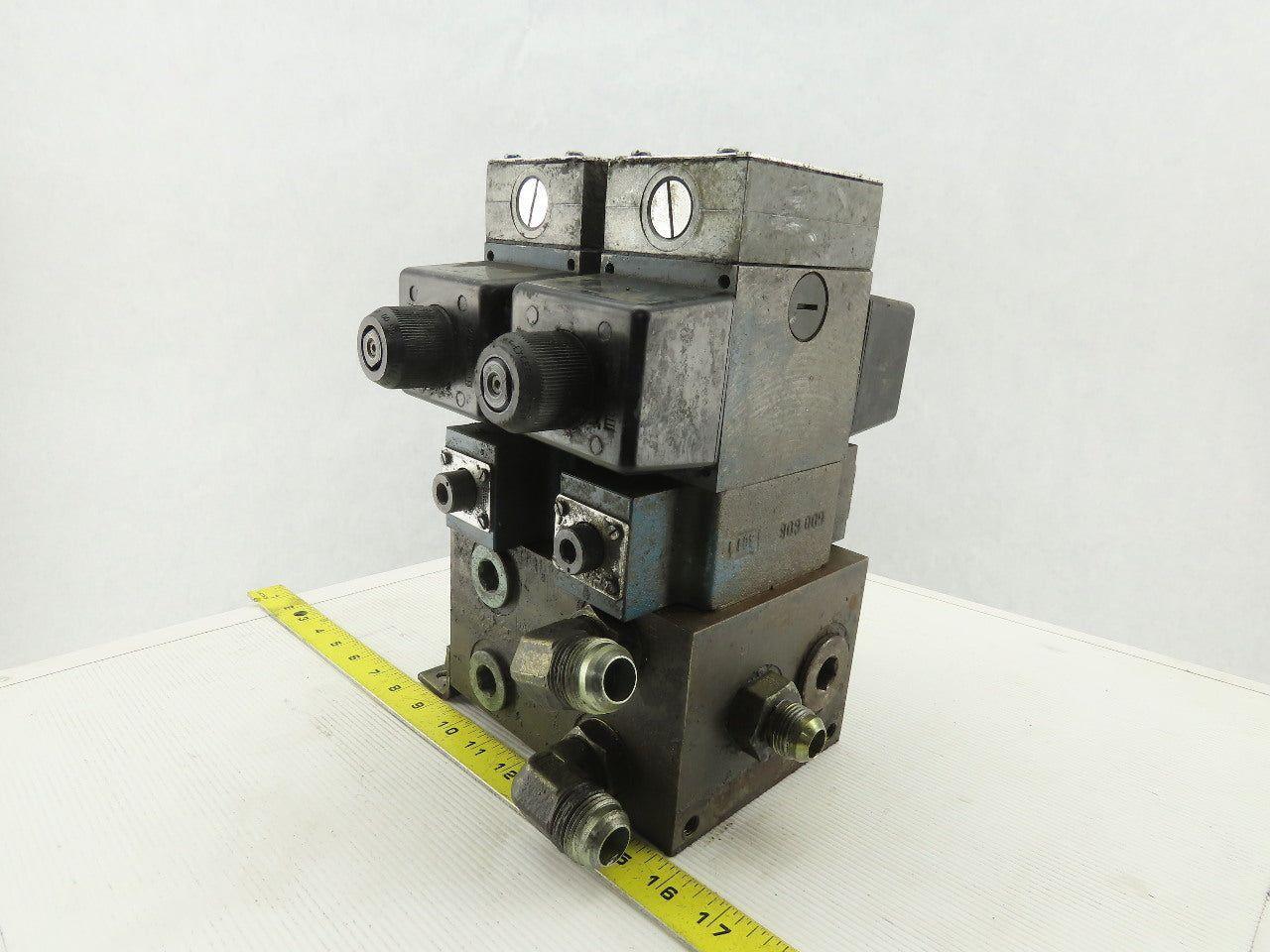 Rexroth 4WE10D31/0FCW110N9DAL 4/2 Way Hydraulic Valve Check Assembly 115V Coil