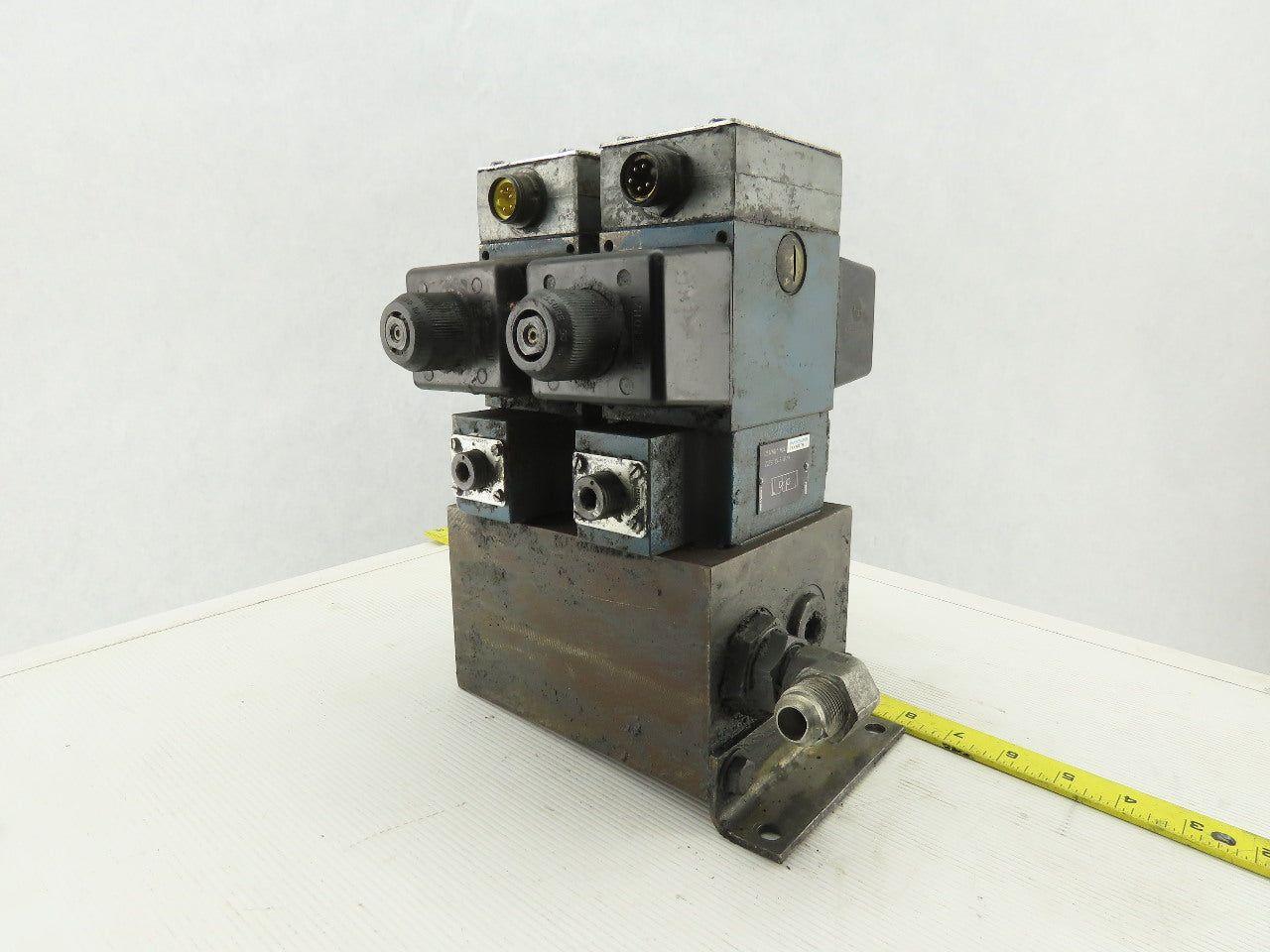 Rexroth 4WE10D31/0FCW110N9DAL 4/2 Way Hydraulic Valve Check Assembly 115V Coil